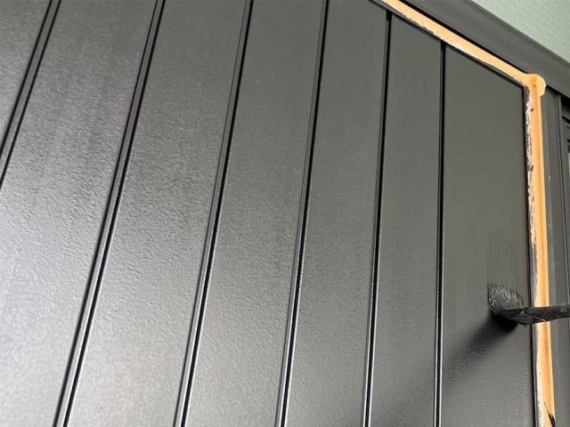 稲美町の玄関ドア上塗り